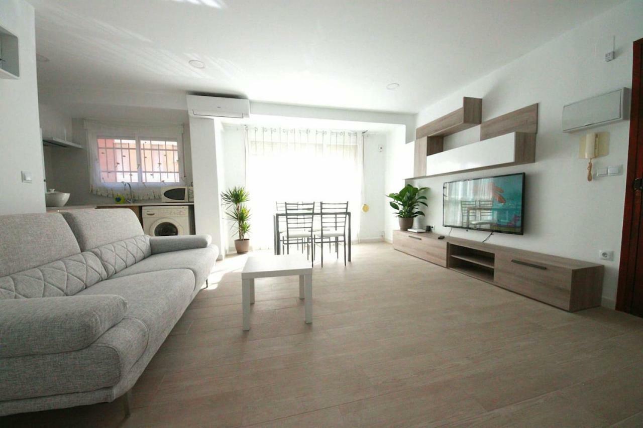 Ivam Esquife Apartment Valencia Exterior photo